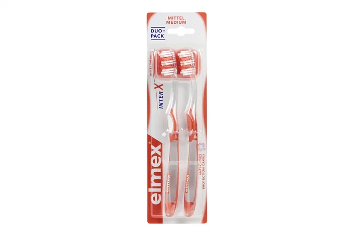 2 brosses à dents Inter X médium