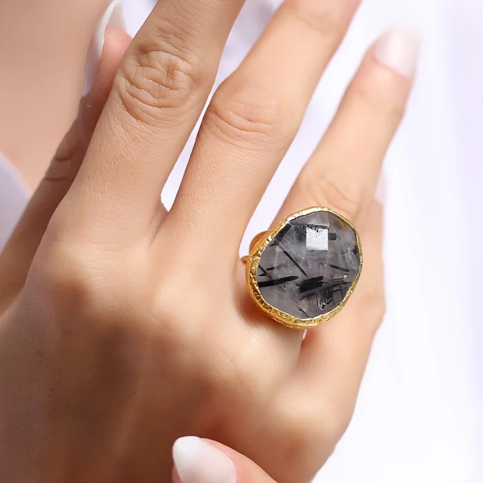 Bagues – Laiton plaqué or & Rutile noir