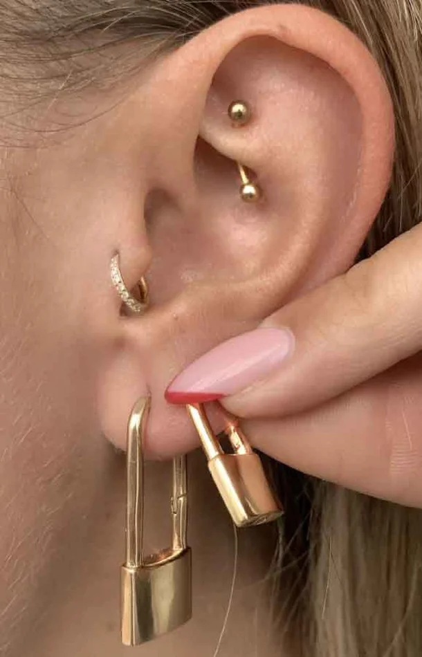 Boucle d’oreille – Baby lock – Laiton doré or 1 micron