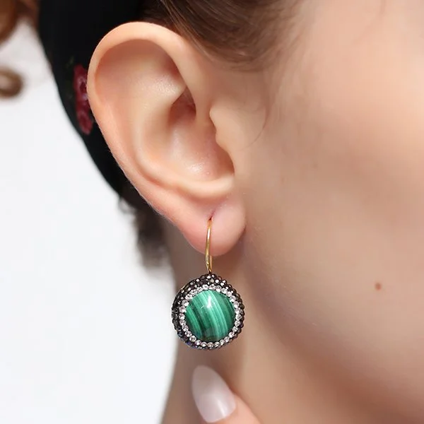 Boucles d’oreilles – Laiton plaqué or & malachite