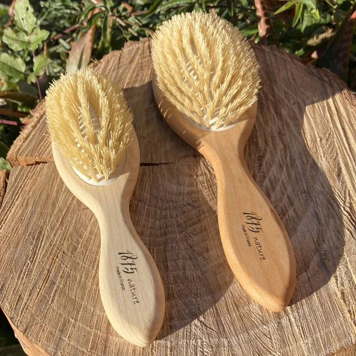 Brosse à cheveux en bois