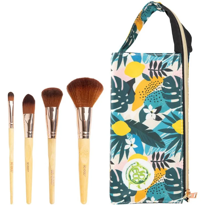 Coffret pinceaux de voyage – Teint & yeux – 4 produits & trousse
