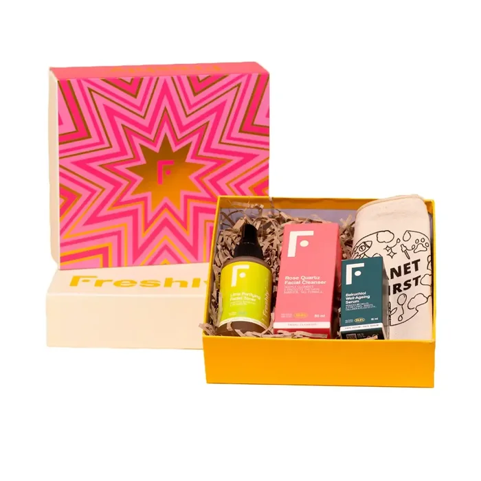 Freshly Cosmetics CASO DI ROUTINE ESSENZIALE