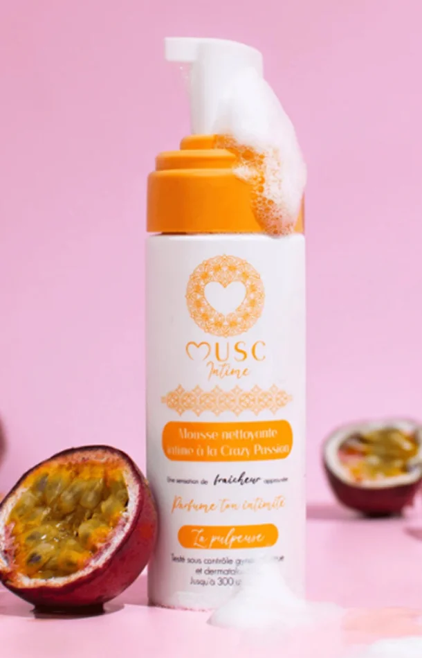 Mousse nettoyante intime – La Pulpeuse – Fruit de la passion – 150 ml