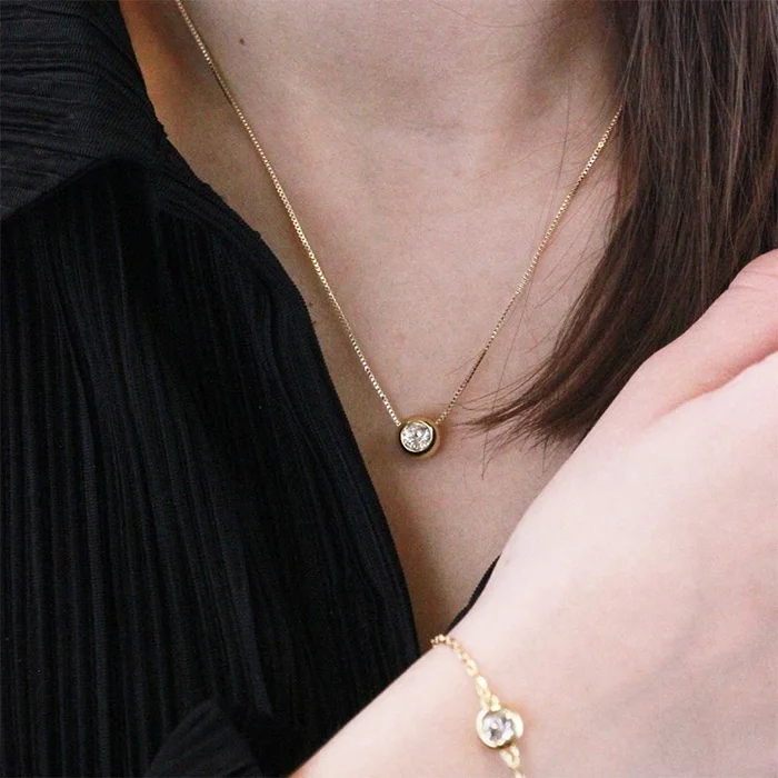 Parure lunes & pierre de naissance – Laiton plaqué or 18 k & cristal blanc