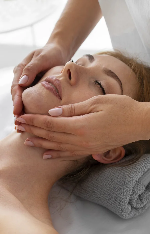 Soin visage hydratatant puissance 4 & corps Sothys